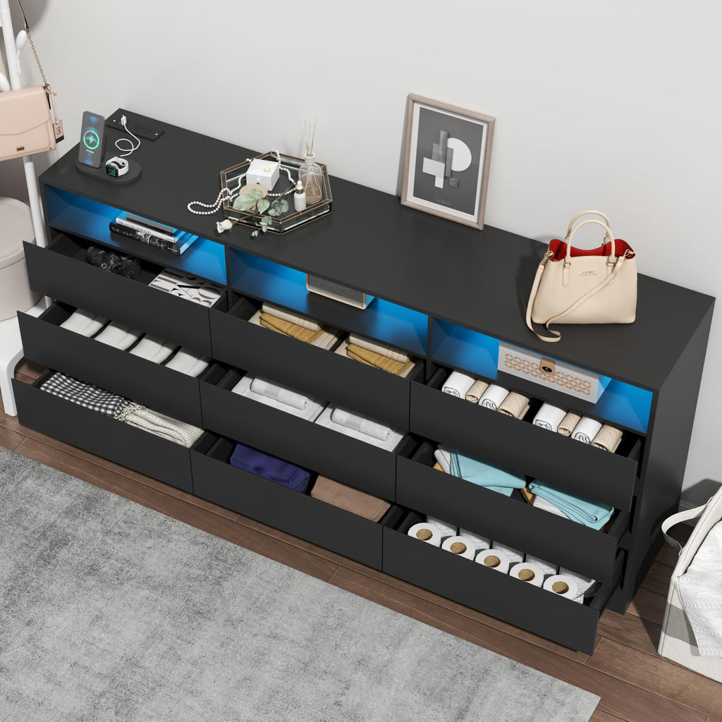 Loomie Drawers Dresser, White Drawer Dresser with Power Outlet, Accent Chests of Drawers with LED Light